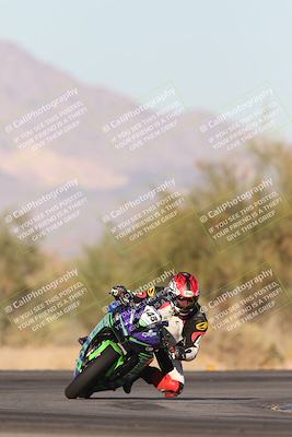 media/Nov-01-2025-CVMA (Sat) [[fc0f7531b8]]/Race 15- Formula 40 MW and LW/